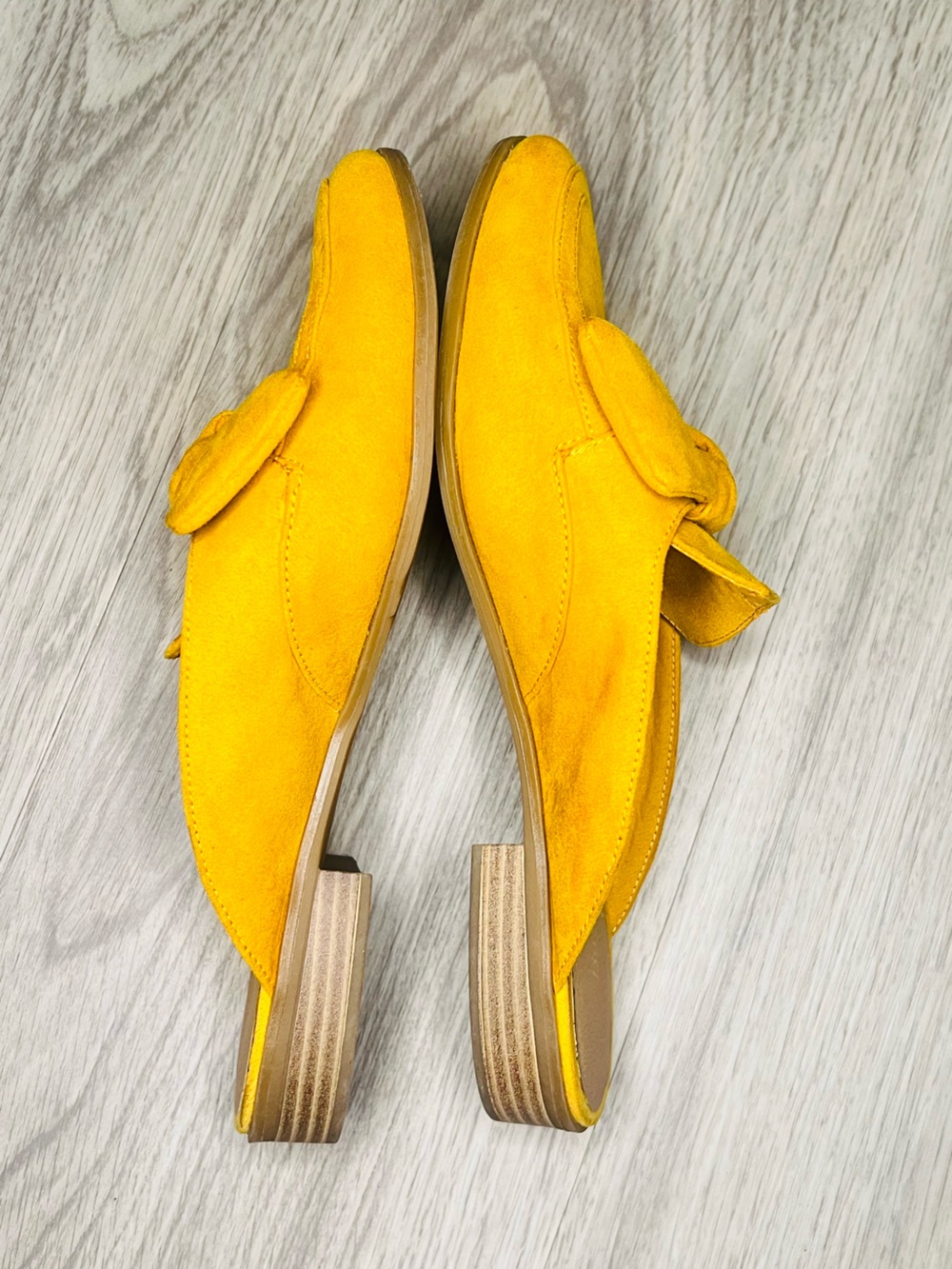 Women’s Mustard Yellow Bow SlipOn Mules Suede GH Bass & Co Sandal Ebbie Sz 8.5M - Picture 6 of 9
